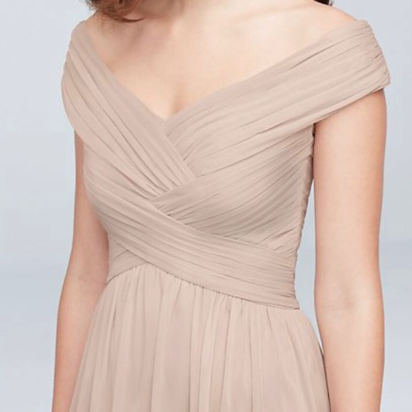 David’s Bridal Off the Shoulder Mesh dress in Juniper size 10 - Picture 4 of 7